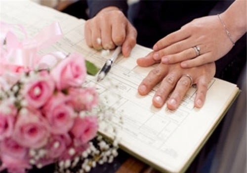 Xin, ủy quyền xin cấp giấy xác nhận tình trạng hôn nhân