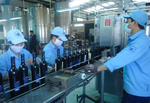 Thông tư 60/2014/TT-BCT hướng dẫn Nghị định 94/2012/NĐ-CP về sản xuất, kinh doanh rượu